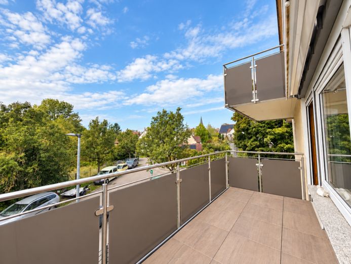 Appartement spacieux de 6 pièces dans un quartier calme de S-Möhringen – Photo 1