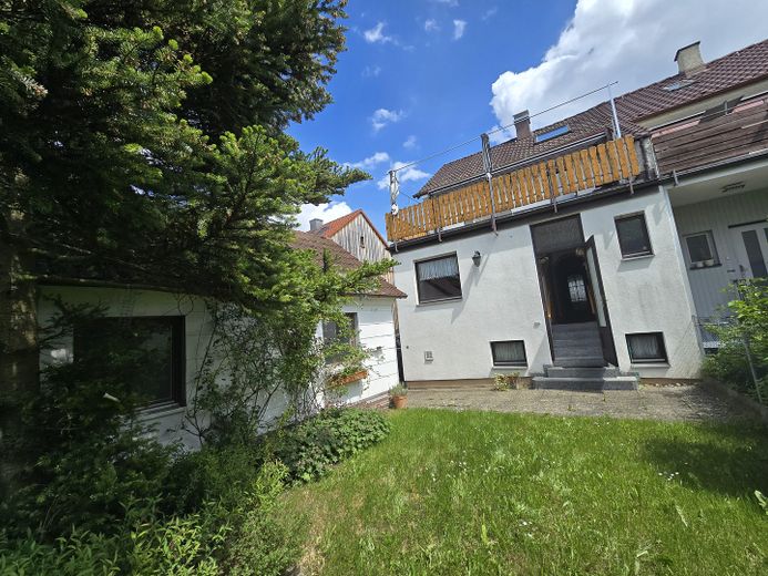 Blick zum Hauseingang