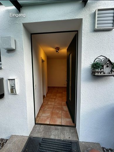 Casa a schiera centrale nel cuore di Hausham – Hauseingang