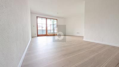 2 RESIDENTIAL UNITS WITH A FEEL-GOOD FACTOR – 1747404824_c40896.jpg