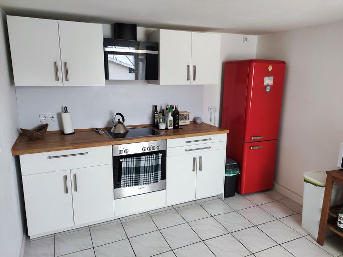 4 Zimmer in der Fußgängerzone von Bayreuth, inklusive Küche – Einbauküche mit Spülmaschine