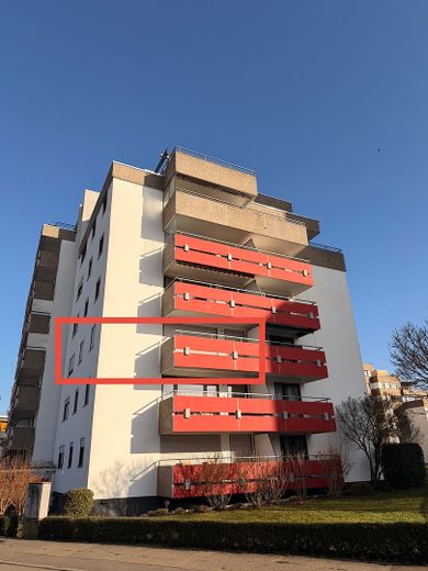 Sofort verfügbar: Gepflegte 3-Zimmer-Wohnung mit Tiefgarage & großem Südwestbalkon in gefragter Lage – Foto 1
