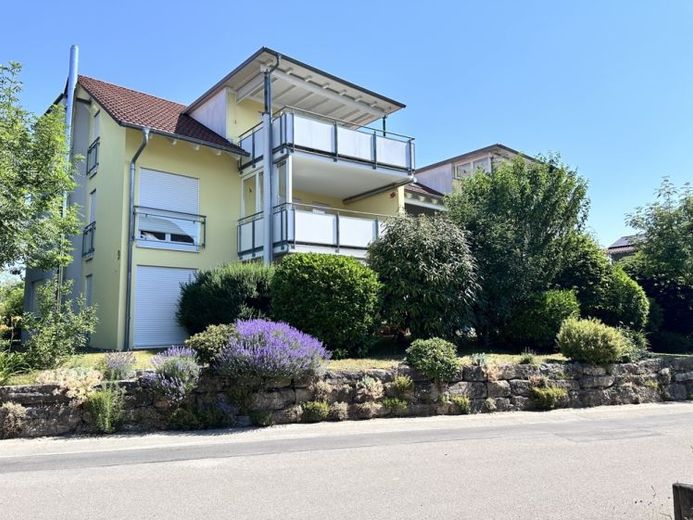 Helle 4,5 Zimmer-Wohnung mit großem sonnigen Balkon in Oberuhldingen – Foto 1