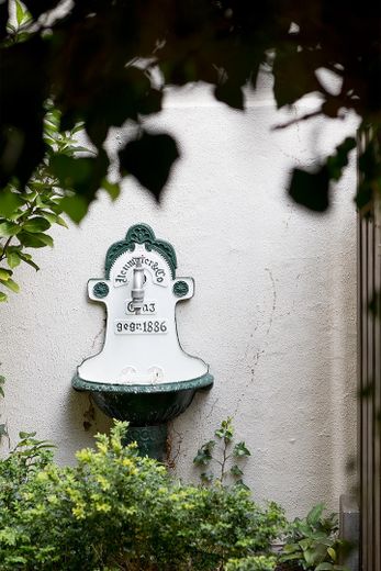 Gartendetail Wasserbrunnen
