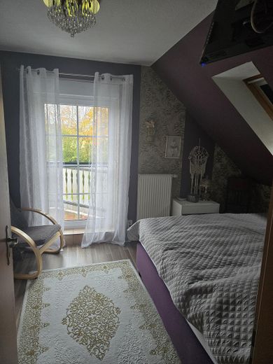 अलग खड़ा एकल-परिवार वाला घर – फोटो 25