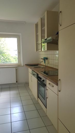 Nähe Barmenia und Uni, Apartment mit Einbauküche und Gartennutzung – Einbauküche