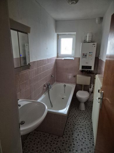 Ruhig gelegene 2-Zimmer-Wohnung in Liebenburg/Dörnten – Bad