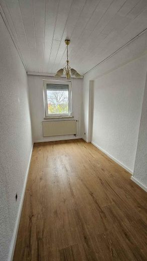 Appartamento di 3 locali appena ristrutturato con cucina attrezzata – idoneo al Wohngeld, libero dal 01.09. –  Kinderzimmer 2