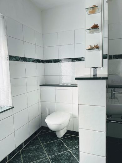 Betreiberwohnung Bad