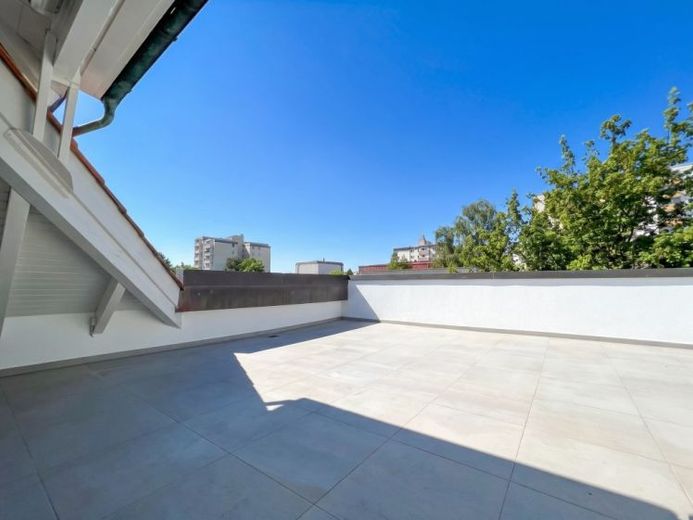 Altbau-Penthouse | Große Dachterrasse | Neuwertig | Top moderne Ausstattung | Doppelgarage – Foto 1