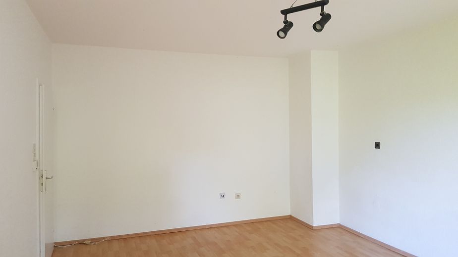 Nähe Barmenia und Uni, Apartment mit Einbauküche und Gartennutzung – Foto 5