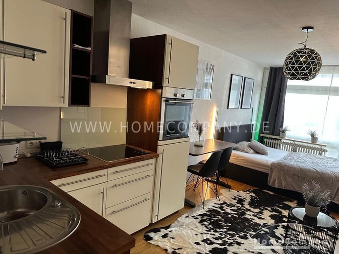 Möbliertes Appartment mit Balkon in Milbertshofen – 544f74d9372ebdb49937cca0811cf2199de35225.jpg