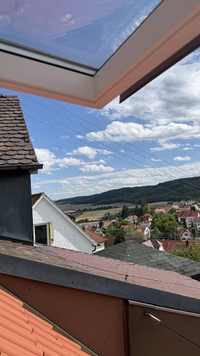 Kleines Häusle mit Charme und Weitblick – ruhig gelegen in Bopfingen-Schloßberg. – Blick aus WZ Ost