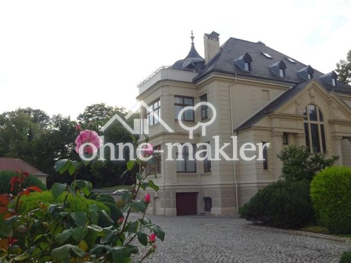 Exclusiv und stilvoll wohnen in Stadtvilla / hochwertige 4 - 5 Raum Terrassenwohnung – Foto 1