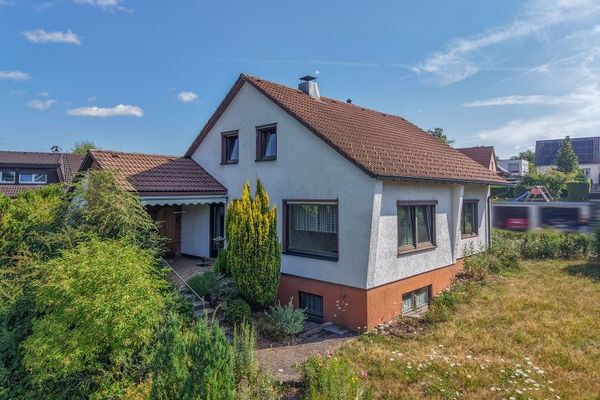 Einfamilienhaus in begehrter Lage mit großzügigem Garten