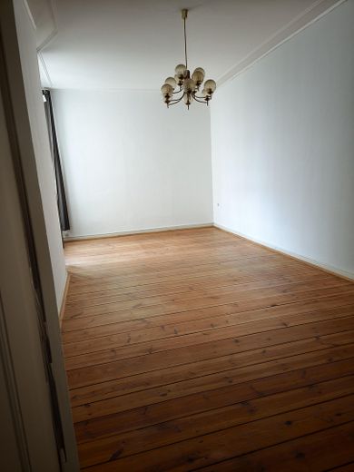 Zonder courtage in Neukölln: 3-kamerappartement aan het Tempelhofer Feld en vlak bij de Schillerkiez – Foto 12