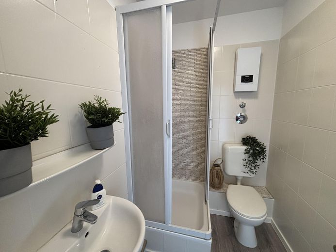 Top Single-Wohnung in Bergheim-Quadrath – Duschbad