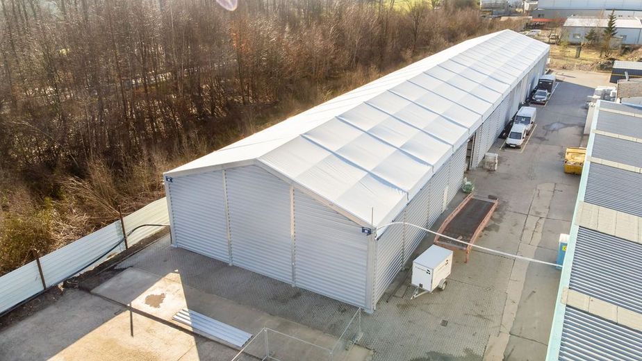 Halle zu vermieten - hohe Deckenhöhe - Industriepark Horhausen ab sofort frei! Lager/ Werkstatt! – 2A97697B-C62F-4BEF-8393-245BE8FEFEE7