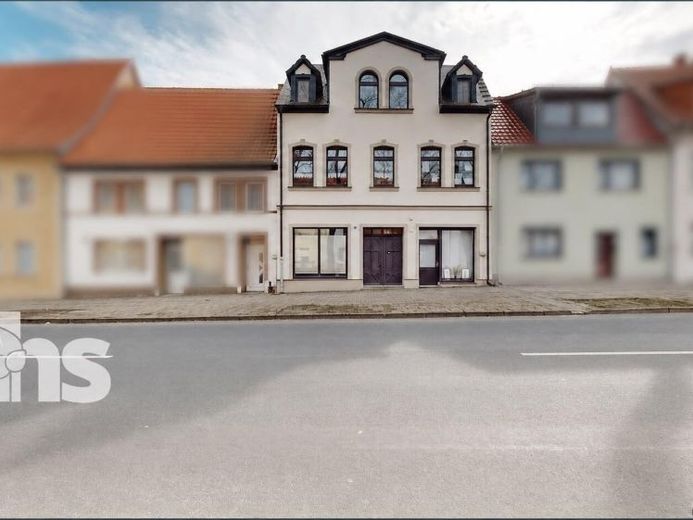 PROVISIONSFREI: Denkmalgeschütztes Haus in Eisleben – Wohnen & Arbeiten unter einem Dach – फोटो 1