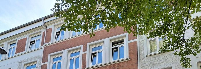 Sans commission pour l’acheteur ! Charmant appartement calme de 2 pièces au cœur de Winterhude – Straßenansicht