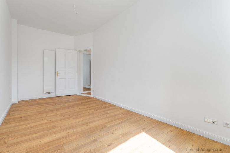 Kernsanierter 3-Zimmer-Altbau in Berlin-Köpenick: Erstbezug mit Wohnküche, Tageslichtbad und Balkon – Zimmer 3