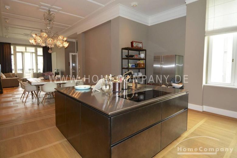 Appartamento duplex di lusso nel cuore di Charlottenburg, Berlino, arredato. – f024d5a0c6b09e75579cbd833907077e6c0262be.jpg