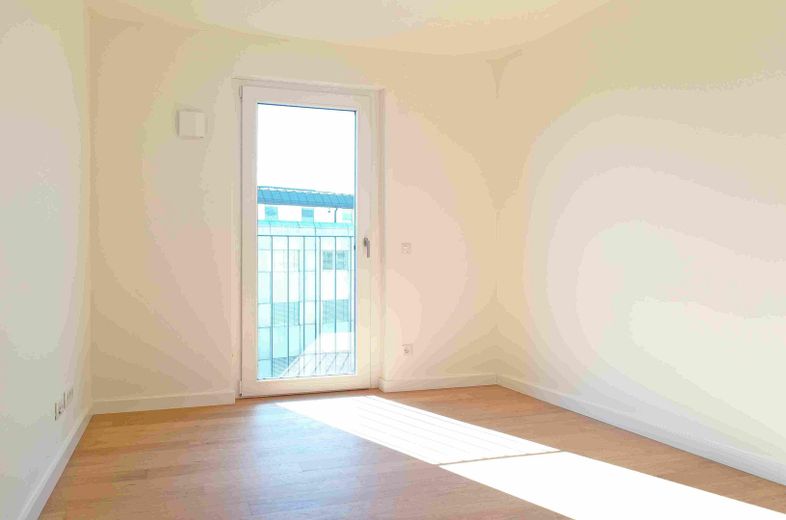 Exklusive 3,5-Zimmer-Wohnung mit Balkon und Tiefgarage in München-Sendling – Foto 11