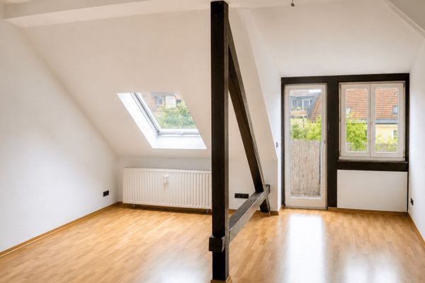 AFFITTATO CON RENDIMENTO AL TOP | Appartamento bilocale con balcone in posizione urbana