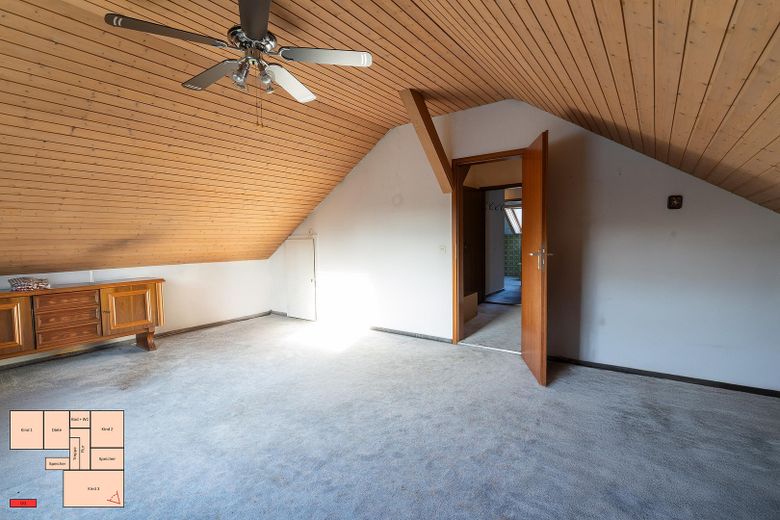 Ideales Haus für Familie mit 2–4 Kinder in sehr ruhiger Traumlage und viel Platz in Bühl-Weitenung – Schlafzimmer 3 OG
