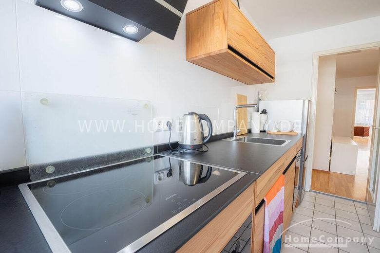 ***Attraktive, frisch renovierte und neu möblierte 2-Zimmer-Wohnung mit Balkon in München-Neuhausen – c4f247acaaff836e9bae3920931b07a674e9e543.jpg