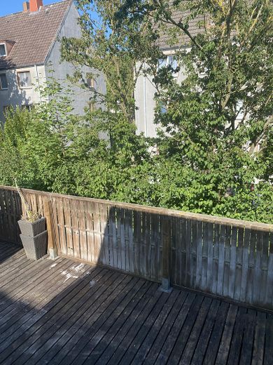 Bright 3-room apartment with roof terrace – Ausblick