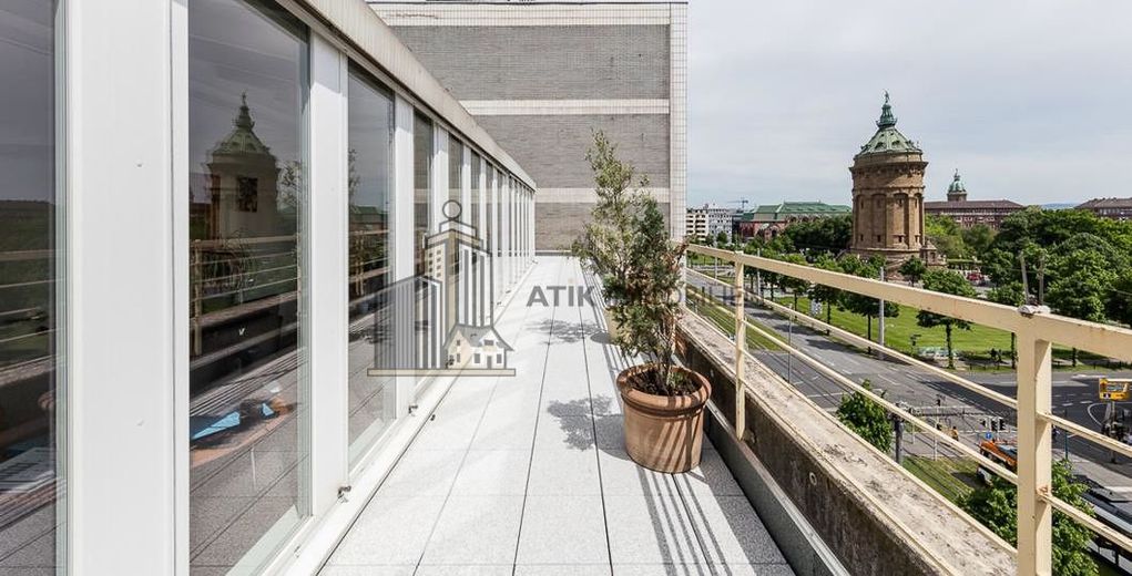 ATIK: Klimatisierte Büroflächen mit Dachterrasse und exklusivem Wasserturmblick - provisionsfrei – Dachterrasse