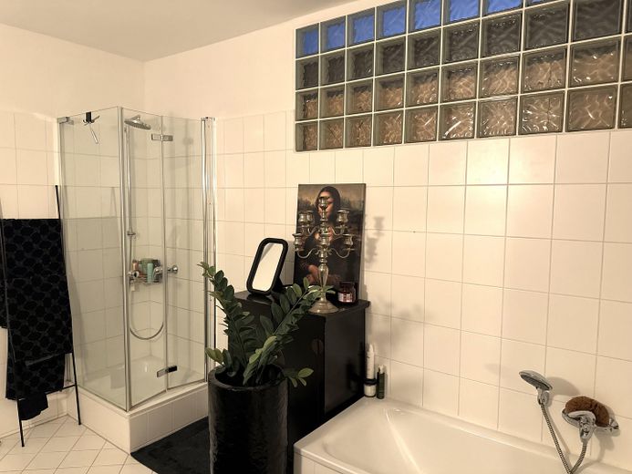 Özel atmosfere sahip loft daire, 4O+M,BD,Balkon – Badezimmer+Badewanne/Dusche