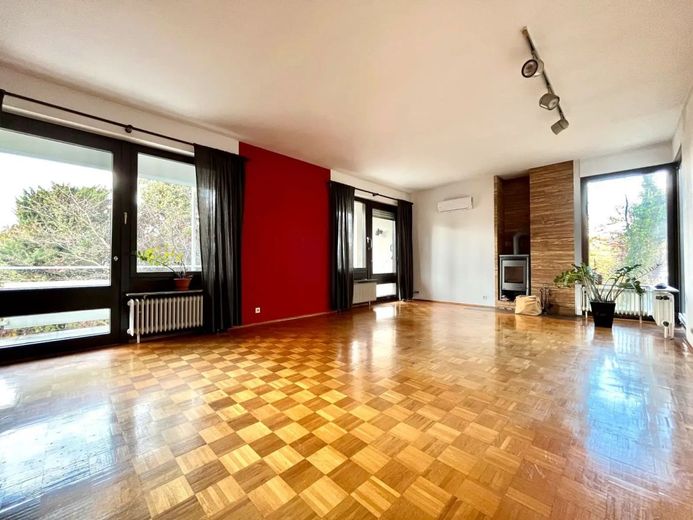 Gepflegter Bungalow mit 2 Wohnbereichen in Bonn-Medinghoven – Wohnraum_EG_41