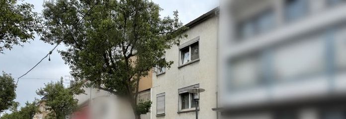 Sterk renovatiebehoeftige een- tot tweegeneratiewoning op een centrale locatie in Dillingen