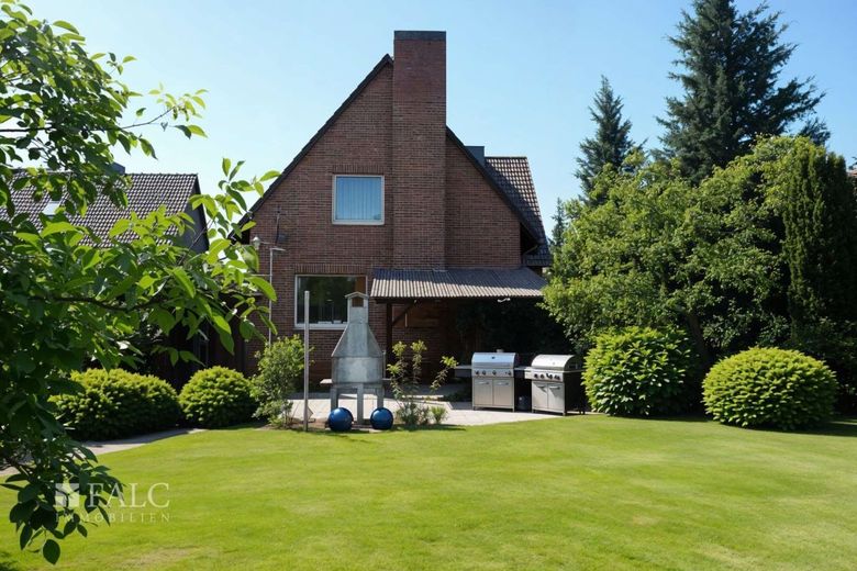 Ein Haus für die ganze Familie und mehr...... – Rückansicht