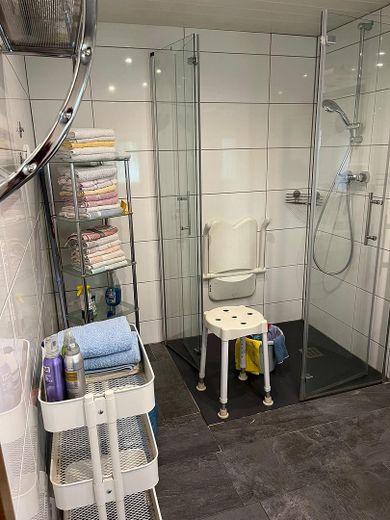 Charmantes Miethaus in der Dreieckssiedlung – RE-Hochlarmark – Ebenerdige Dusche EG