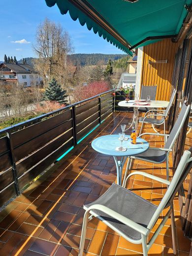 HAUS-SCHLUCHSEEBLICK: 3 Ferienwohnungen mit "Classic-Car-Ambiente" in Premiumlage (€ 1,1 Mio. +Inv.) – Balkon EG