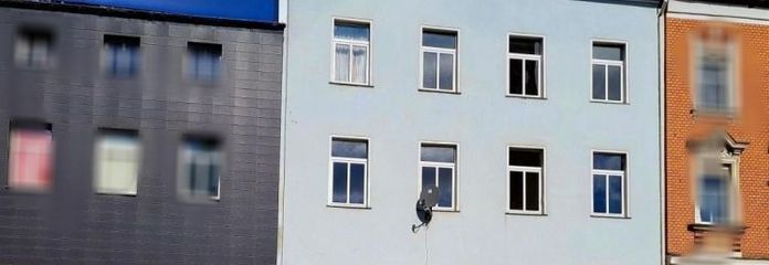 Casa plurifamiliare con 4 appartamenti in posizione vicina al centro a Plauen
Investimento di capitale, buon rendimento !