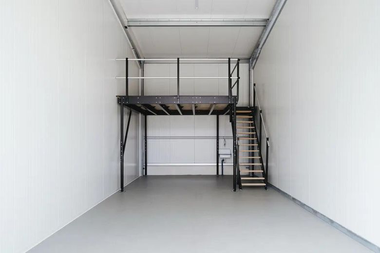LAGERHALLE / XXL GARAGE ZUM MIETEN NEU 62 QM - TOP AUSSTATTUNG & LAGE – Foto 1