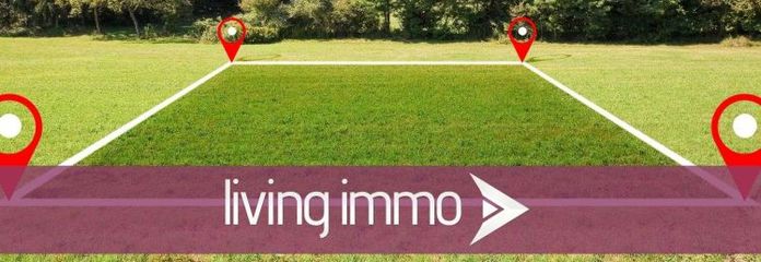 Terreno para promotor inmobiliario con vivienda bifamiliar, así como para la construcción de 3 viviendas pareadas; posibilidad de parcelación