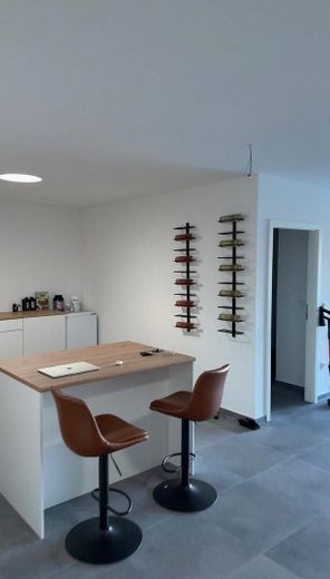 Moderne 3-Zimmer-Wohnung mit großem Balkon in Kaarst – Essbereich