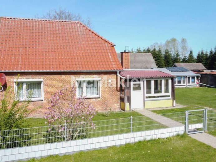 Raus aufs Land: Haus mit Stall, Gewächshaus & Ausbaupotenzial – ideal für Selbstversorger – फोटो 1