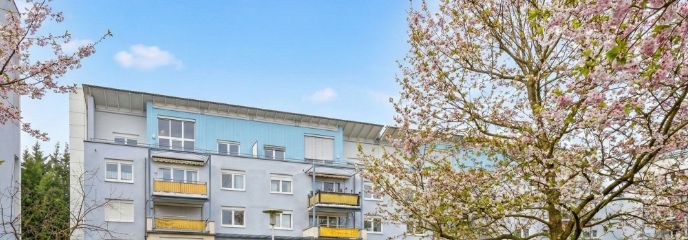 WOHNEN MIT WEITBLICK – STILVOLL, MODERNISIERT UND ZENTRUMSNAH IN RHEINFELDEN – Innenhof Ost