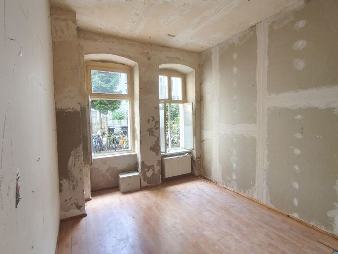 Charmante 2 Zimmer-Wohnung in unmittelbarer Nähe zum Tempelhofer Feld in Neukölln – Schlafzimmer