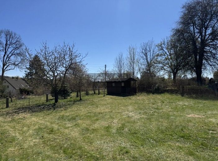 Freistehendes Einfamilienhaus mit Garten in Nagel ( Fichtelgebirge ) – Grundstücksansicht