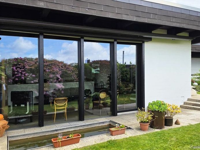 ARCHITEKTEN-BUNGALOW ... FREISTEHEND ... ENERGETISCH SANIERT ... PHOTOVOLTAIK ... SÜDWEST-LAGE – Foto 1