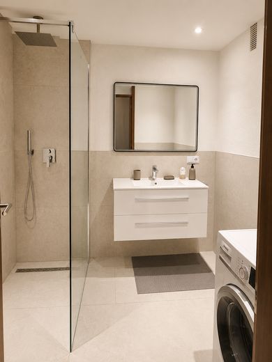 Modernisierte 3 Zimmer Wohnung in Höfingen – Dusche