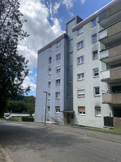 Helle renovierte 3-Zimmer Eigentumswohnung – Außenansicht