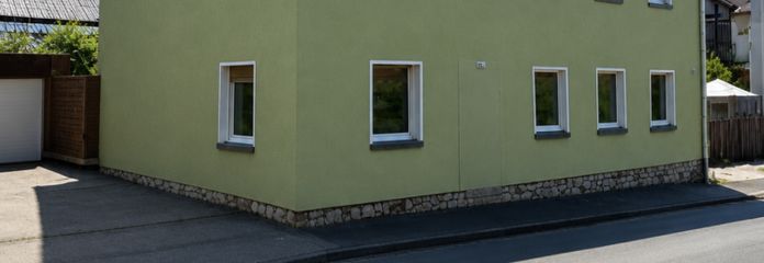 Verkauf im Bieterverfahren: 3-Parteienhaus mit Entwicklungspotenzial in Hennef-Uckerath